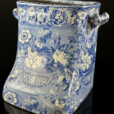 19th Century English Style Blue and White Transfer-Printed Earthenware Coal Scuttle with Metal Liner