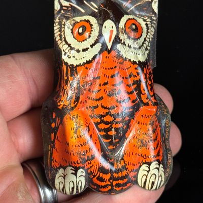 Halloween Tin Litho Owl  Clicker Noisemaker