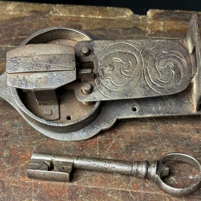Large Decorative Hand-Forged Wrought Iron Chest Lock with Pierced Star Key
