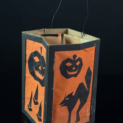Vintage Beistle Triangular Die-Cut Paper Halloween Lantern