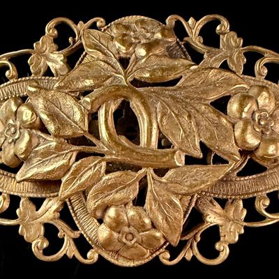 Sale Photo Thumbnail #33: Victorian Costume Gold Toned Pierced Floral Sash Brooch
