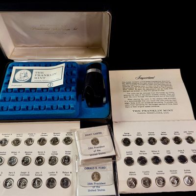 Sale Photo Thumbnail #10: A Set of 38 US Franklin Mint Sterling Silver Presidential Mini-Coin Medals