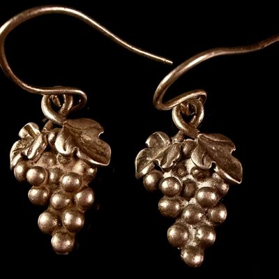 Sale Photo Thumbnail #196: A Pair of Mexican Sterling Silver Figural Grape Cluster Drop Earrings
