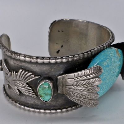Sale Photo Thumbnail #318: Sterling Navajo Style Turquoise Cuff