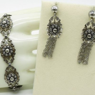 Sale Photo Thumbnail #362: Matching Sterling Bracelet & Earrings - Vintage