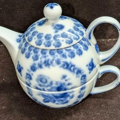Sale Photo Thumbnail #270: Vintage Royal Crown Derby Teapot With Cup