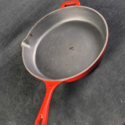 Sale Photo Thumbnail #76: Red Enameled 12" Cast Iron Skillet