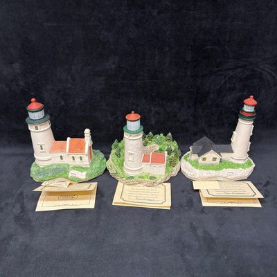Sale Photo Thumbnail #360: Harbour Lights Oregon Lighthouse Figurines Set of Three Umpqua River