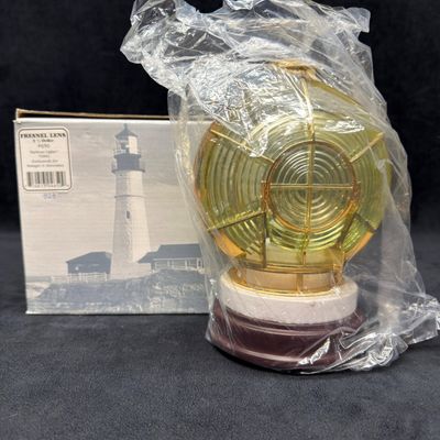 Sale Photo Thumbnail #330: Harbour Lights Fresnel Lens Lighthouse Replica #650