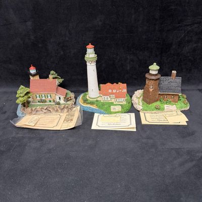 Sale Photo Thumbnail #363: 3 Harbour Lights Wisconsin Lighthouse Figurines Landmarks