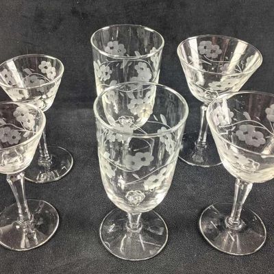 Sale Photo Thumbnail #10: Six Glasses Three Pairs of Drinking Glasses