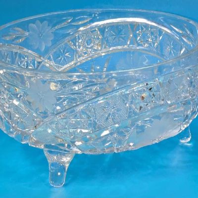 Sale Photo Thumbnail #33: Vintage Floral Etched 3 Legged Bowl