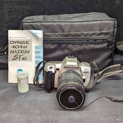 Sale Photo Thumbnail #11: Minolta Dynax 404si Maxxum Camera & Case & Lens