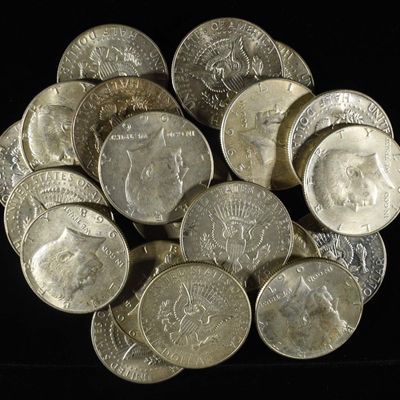 Sale Photo Thumbnail #364: (20) 40% SILVER KENNEDY HALF DOLLARS