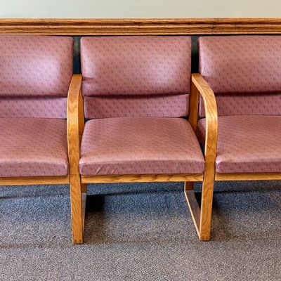 Three-Seat Oak Frame Reception Bench with Mauve Fan Pattern Upholstery