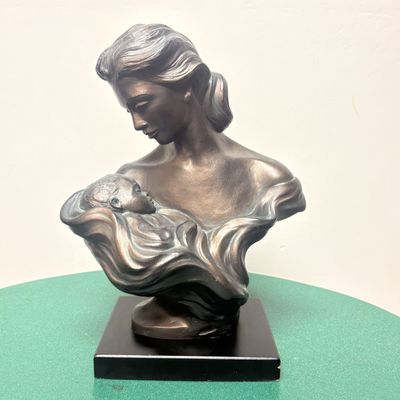 Sale Photo Thumbnail #203: Alice Heath for Austin Sculpture Mother and Child Bust