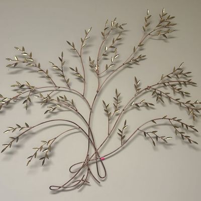 Sale Photo Thumbnail #227: Large Mid-Century Modern Copper and Brass Toned Mixed Metal Foliate Spray Wall Sculpture