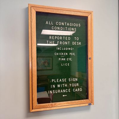 Aarco Products Inc. Enclosed Indoor Oak Frame Changeable Letter Board