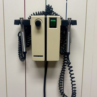 Sale Photo Thumbnail #195: Welch Allyn Wall-Mounted Medical Transformer with Dual Handles