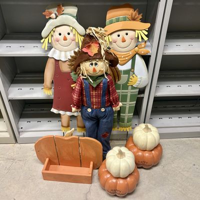 Sale Photo Thumbnail #375: A Collection of Fall and Thanksgiving Themed Decorative Items