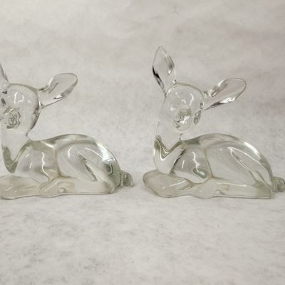 FENTON CRYSTAL FAWNS (2)