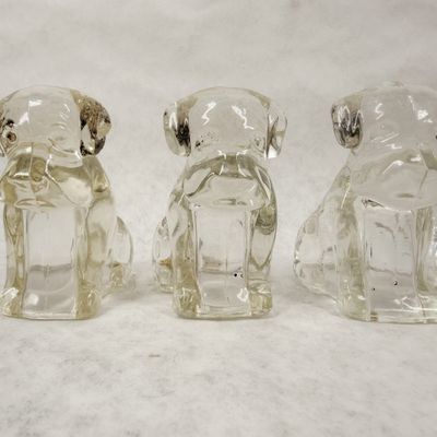 THREE CLEAR GLASS DOG FIGURINES, VINTAGE