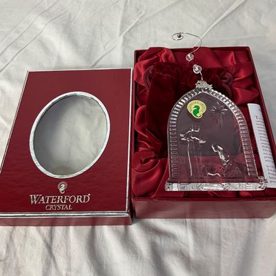 3232 Waterford Crystal 2009 Nativity Holy Family Ornament