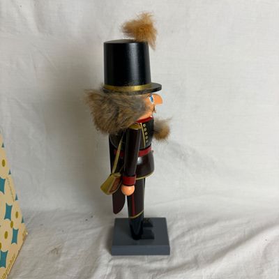 3197 Vintage 1992 PJ Dark Guardsman Nutcracker