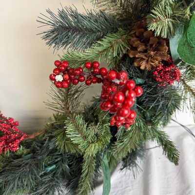 3184 Large 34" Artifical Pinecone & Berry Wreath