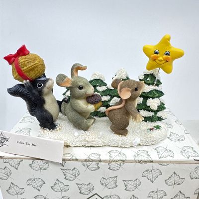 Charming Tails Christmas Figurines Lot of 4 with Boxes
