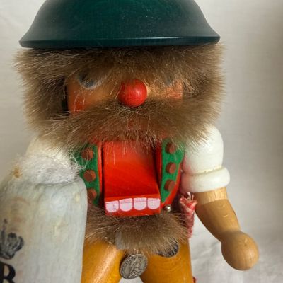3194 Vintage Holzkunst Christian Ulbricht Hofbrauhaus Man 1999