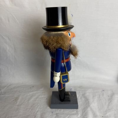 3198 Vintage 1997 Blue Guardsman Nutcracker