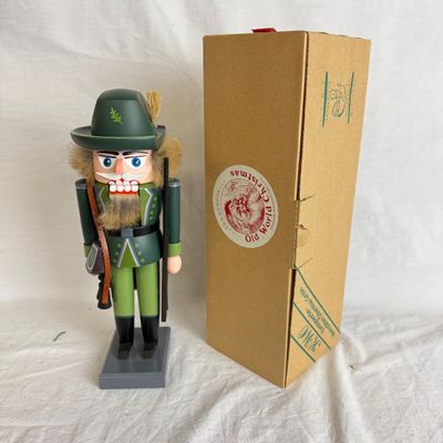3191 Vintage 2001 Old World Christmas Green Hunter