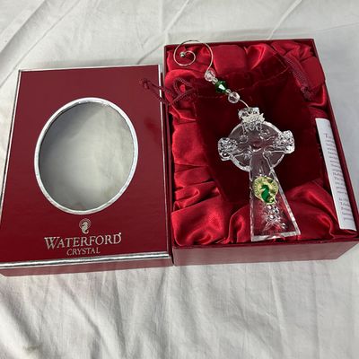 3233 Waterford Crystal 2009 Duleek Cross Ornament with Enhancer