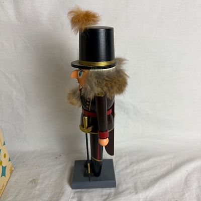 3197 Vintage 1992 PJ Dark Guardsman Nutcracker
