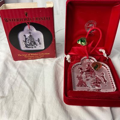 3239 Waterford Crystal 1998 1st Edition Trimming the Tree Ornament