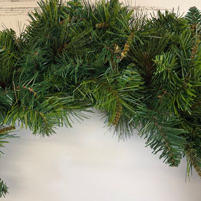 3182 Large 41" Artificial Green Holiday Wreath