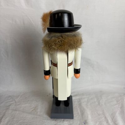 3199 Vintage 1995 Austrian White Musketeer Nutcracker