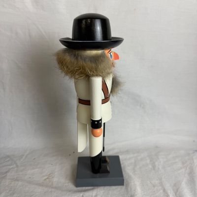 3199 Vintage 1995 Austrian White Musketeer Nutcracker