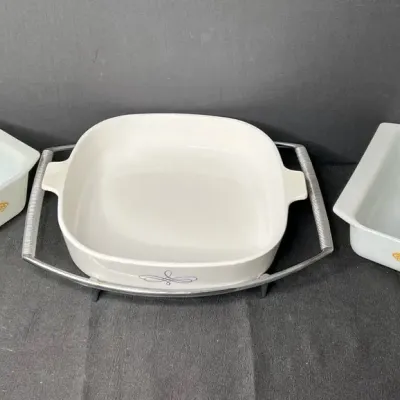 White Vintage Pyrex Dishes 