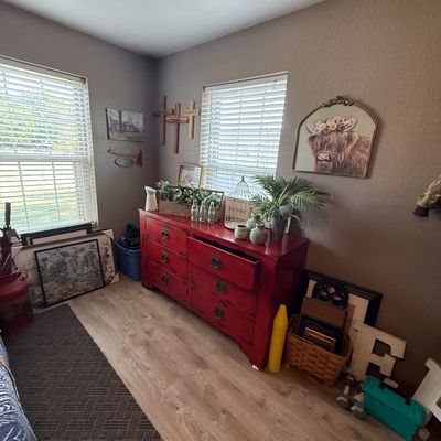 Sale Photo Thumbnail #188