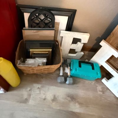Sale Photo Thumbnail #204