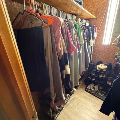 Sale Photo Thumbnail #177