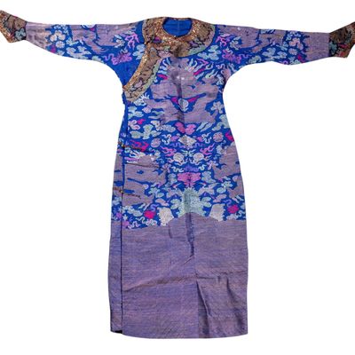 Sale Photo Thumbnail #75: 19thC Chinese Dragon Silk Kesi/Gauze Robe (Jifu)
