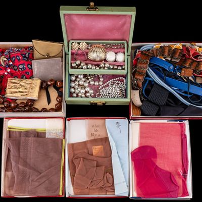 Sale Photo Thumbnail #438: Vintage Jewelry and Accessories