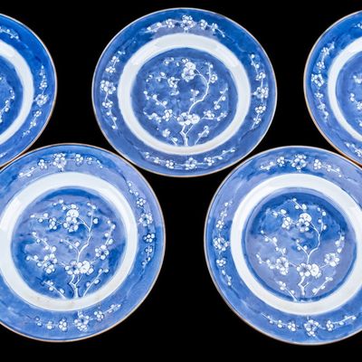 Sale Photo Thumbnail #133: Chinese Blue & White Prunus Blossom Plates