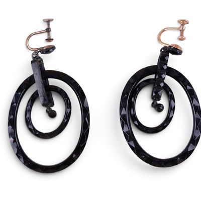 Sale Photo Thumbnail #462: Vintage Onyx and 10K Gold Earrings
