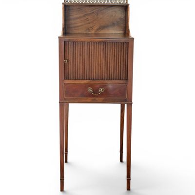 Sale Photo Thumbnail #7: English Mahogany Side Cabinet
