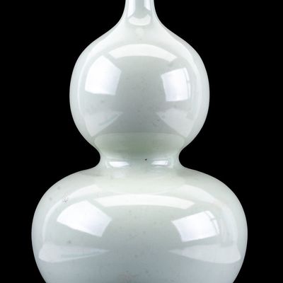 Sale Photo Thumbnail #89: Chinese Celadon Glazed Double-Gourd Vase