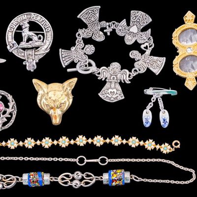 Sale Photo Thumbnail #440: Cameo Stickpin and Costume Jewelry